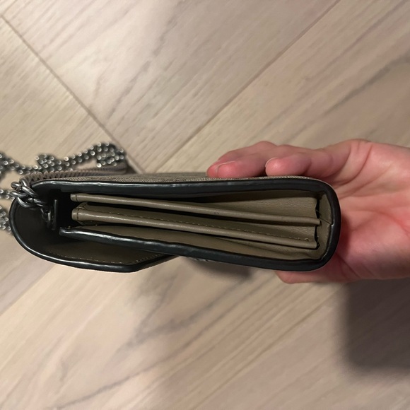 Gucci Dionysus GG Supreme Chain Wallet - Picture 5 of 10